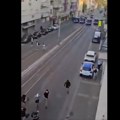 Šabić o zaletanju marica na građane: Mahnitanje, a ne akcija policije