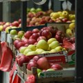 Luk 50, a maline 2.500 dinara: Ovo su cene na pijacama u Srbiji za vikend