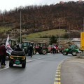 Poljoprivrednici blokirali saobraćaj na Sušici: „Da ne moramo ovo da radimo, ne bismo danas bili ovde“ (VIDEO)