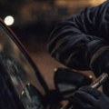 Tihi noćni upad u dva automobila u Vranju: Krađa bez obijanja