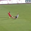 Direktan crveni karton u Humskoj! Fudbaler Partizana isključen u 14. minutu utakmice! Pogledajte start zbog kog su crno-beli…