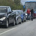 Хаос код Темерина, заробљен аутобус пун путника: Ланчани судар шест возила, све стоји