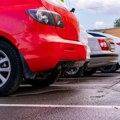 Lopovi Srbinu obili auto pa iz njega odneli samo ovo: Neobična krađa izazvala nevericu, a onda se pojavilo objašnjenje - "To…
