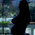 Sestra dojila i moje i svoje dete! Anđela se onesvestila 9 dana nakon porođaja, razlog je bio jeziv: "Brisali su krv sa poda"…