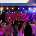 Snaga umetnosti, muzike i dobrote: Održano humanitarno veče “Helping by Heart” za decu sa srčanim manama