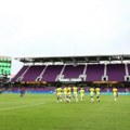 Sablasno prazan stadion na utakmici SP VIDEO