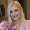 „Bez stresa, telefonskih poziva, mejlova…“: Voditeljka RTS-a uživa na moru, podelila fotke sa plaže (FOTO)