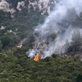 Više od 2.000 vatrogasaca sa 500 vozila se bori sa vatrenom stihijom u Francuskoj, stotine ljudi evakuisano