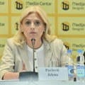 Jelena Pavlović: Umesto da raspiše izbore, Vučić postavlja betonske barikade u centru Beograda