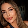 (Foto) kakva promena: Anastasija Ražnatović više ne izgleda ovako, skratila dugu kosu i ofarbala se u crno