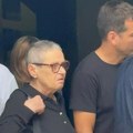 Bio je zaljubljen u koleginicu: Ovo je supruga Mihaila Vukobratovića - neutešna na ispraćaju, porodica uz nju
