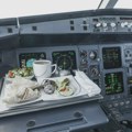 Zašto piloti na istom letu imaju različite obroke