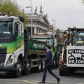 "Saterani smo u ćošak": Demonstranti u Irskoj blokiraju puteve nezadovoljni viskim cenama goriva