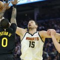 Tripl-dabl Jokića za pobedu Denvera na startu plej-ofa