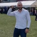 Pobedio u Zvezdama Granda, ljubio najpoznatiju pevačicu, a sada ga gotovo niko ne prepoznaje: Evo šta se desilo sa folkerom