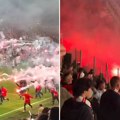 Neviđeni haos na gradskom derbiju u Evropi: Huligani uleteli sa bakljama, sve ih bacili na tribinu
