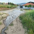 Kanalizacija curi danima