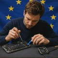 Apple iPhone i Watch izuzeti iz novih EU pravila o zamenjivim baterijama
