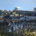 Sudar voza i kamiona u Poljskoj: Iz šina iskliznulo šest vagona i lokomotiva, poginula žena, 20 osoba povređeno