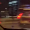 Lančani sudar kod Laste, srča po putu: Stvara se gužva, policija reguliše saobraćaj (video)