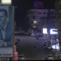 "Zgazićemo ih": U Damasku se prodaju čarape koje ismevaju smenjenog predsednika Asada