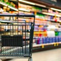 "Ovi artikli ostaju u magacinu!" Poznati supermarket sklonio proizvode sa rafova, ovako objasnili drastičan potez