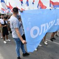 Građani koji su danas peške krenuli iz Novog Sada stigli u Sremske Karlovce