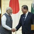 Japan obećao da će investirati 68 milijardi dolara u Indiju
