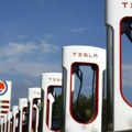 Tesla kupuje opremu iz Kine za skoro 3 milijarde