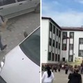 Prvi snimci snažnog zemljotresa u Turskoj: Ljudi u panici izleću iz zgrada