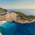 Једна од најпознатијих плажа у Грчкој ове године није отворена за посетиоце: У плану драстична промена