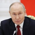 Путин: Неопходно је зауставити депопулацију у појединим регионима Русије