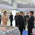 Na društvenim mrežama se pojavile neproverene tvrdnje da je Kim Džong Un preminuo