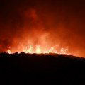 Sredozemlje u borbi protiv vatrene stihije: Vatrogasci zauzdavaju požare od Portugala do Albanije (FOTO)