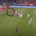 Kako je ovo moguće: Gol iz Bosne i Hercegovine "podigao prašinu" (video)