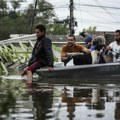 Raste broj stradalih u poplavama: Najmanje 56