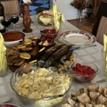 Od sveće do pečenja – Đurđevdan skuplji od letovanja: Koliko nas zapravo košta čuvanje tradicije?