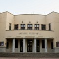 Oktobar u niškom Pozorištu znaku „Teatra na raskršću“, koncert Nenada Vasilića za kraj meseca