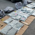 Zaplenjeno skoro 60 kilograma droge Uhapšen Beograđanin u Novom Sadu (foto)