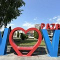 Pazarci nakon zemljotresa izlazili na terase: "Osetili smo kako se zatresao krevet, a potom i prozori"