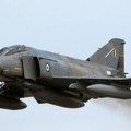 Grčki F-4 Fantom pao tokom aero-mitinga kod Atine, poginula oba člana posade