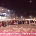 Bakljada i okupljanje pristalica SNS sinoć na Gradskom trgu u Leskovcu
