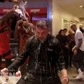 Srbin slavio pobedu na svom NBA debiju! Šou u svlačionici Toronta: Igrači okupali emotivnog Rajakovića! (video)