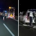 Saobraćajna nezgoda kod Rume: Automobil potpuno uništen, policija na terenu
