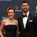 Đokovići na crvenom tepihu: Novak peti put najbolji sportista sveta a svi komentarišu Jelenin stajling FOTO