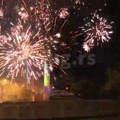 Spektakularan vatromet u Kragujevcu! Veličanstveno slavlje za početak proizvodnje električnog "fiata grande pande" (foto)