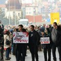 Odavanje pošte širom Srbije: Incident u Novom Sadu, blokada puta u Užicu, studenti na ulicama više gradova (VIDEO)