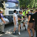 Pretnje, napadi na komšije, privatno obezbeđenje i slikanje poštanskih sandučića: Stanari bloka 4 otkrili kakav teror trpe od…