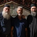 VIDEO: Mel Gibson na Hilandaru: Ovo je razlog njegove posete manastiru na Vidovdan