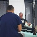 Mišu bačulova čuva 6 policajaca: Otkriveno u kakvom je stanju nakon što je prevezen u Urgentni